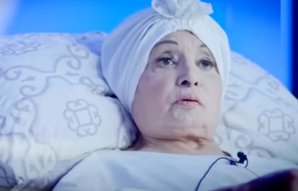 "الموت يطفئ شمعة «أمل عباس» ولكن لا يمحو إرثها الشامخ"