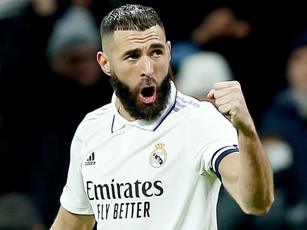 رسمياً.. نادي ريال مدريد يحسم الجدل حول مستقبل كريم بنزيما