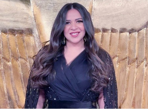 قالت إيمي سمير غانم مستاءة من استغلال اسمها في صفحات مزيفة