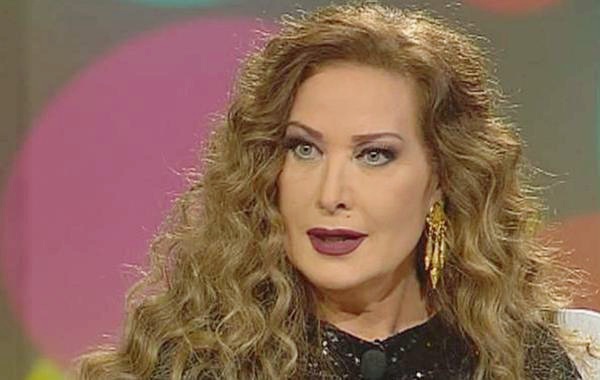 رغدة تعلق على اتهامات خيري بشارة لاحمد زكي